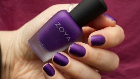 Matte purple manicure ideas and fashion trends