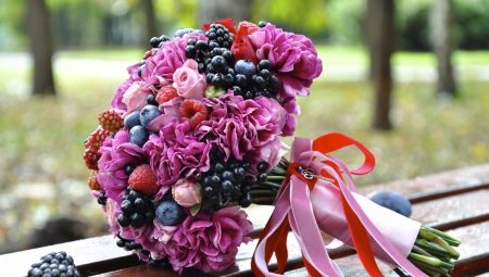 Unusual wedding bouquets of the bride: design ideas and tips for choosing
