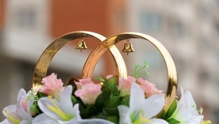 A wedding gift for newlyweds from parents: traditional and unusual options