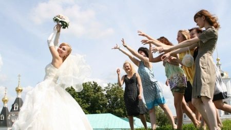Caught the bride's bouquet: signs and further actions