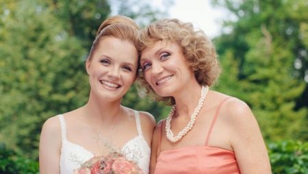 We select hairstyles for a wedding for mothers of the bride and groom