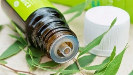 The subtleties of using tea tree oil for nails