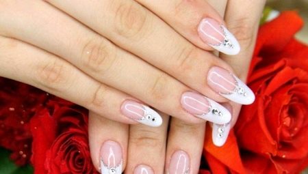 Manucure française avec strass: idées de design et combinaisons de couleurs