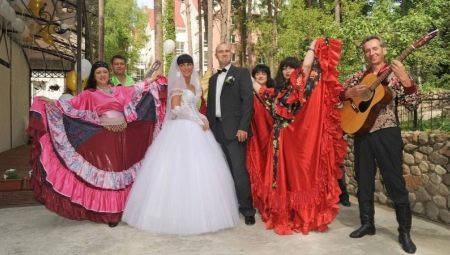 How are gypsy weddings going?