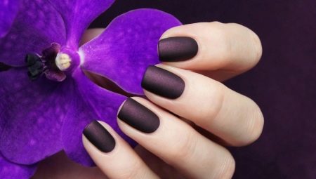 Matte manicure for short nails: original ideas and fashion trends