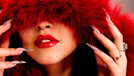 Choosing a design for sharp nails