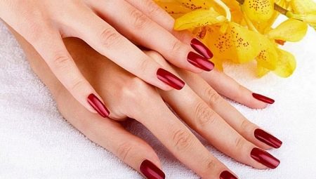 Long nails with shellac