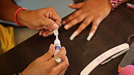 Colle pour les ongles: types, règles de sélection et d'utilisation