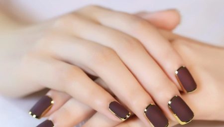 Options de manucure sombre pour les ongles courts
