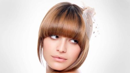 Bangs in a semicircle: varieties, techniques of execution and tips from stylists