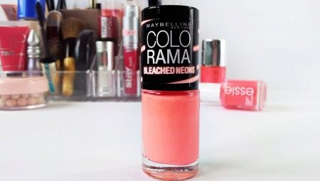 Colorama nail polish features and color palette