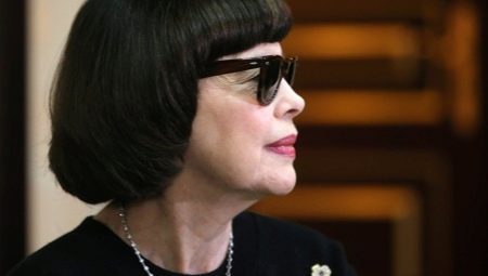 Seson haircut for women 50 years and older