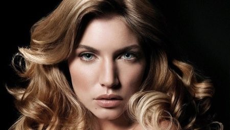 How does the ombre differ from the shatush staining technique?