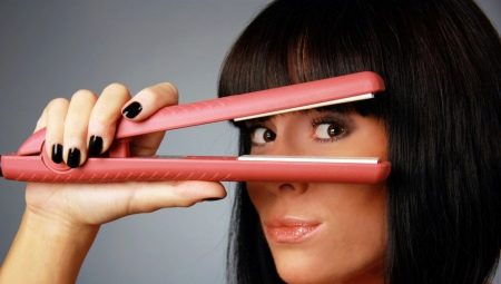 How to straighten your hair with an iron?