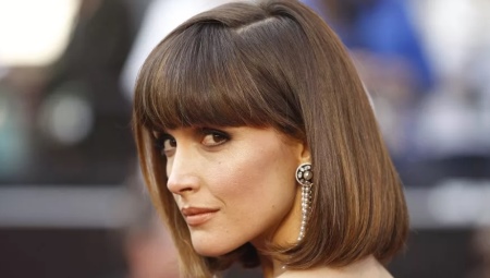 Haircut bob with bangs for medium hair