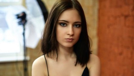 Elongated bob without bangs: types and methods of styling