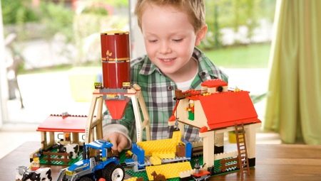What to give a 7-year-old boy?