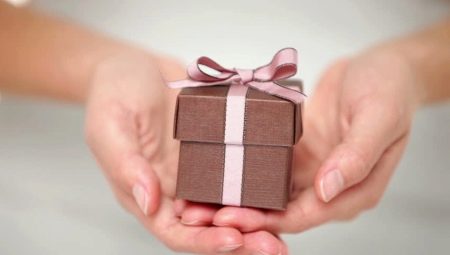 What to give for Tatyana's day?