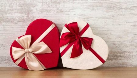 Gifts for February 14: traditional options and original ideas