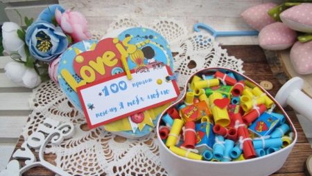 What can you give a girl for an anniversary of a relationship?
