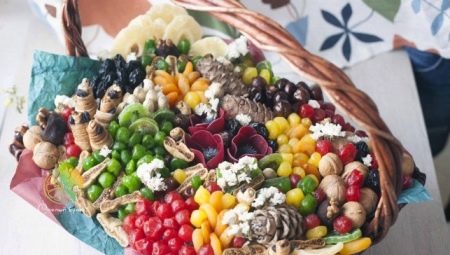 How to beautifully pack nuts and dried fruits as a gift?