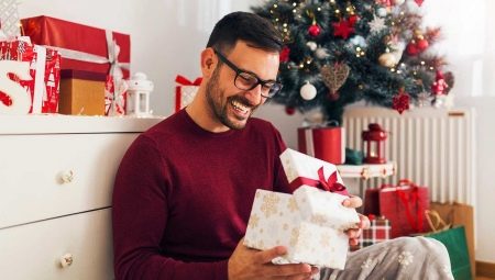 How to make a gift for a guy for the New Year with your own hands?