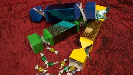 How to wrap a candy-shaped gift?