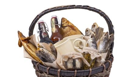 Gift basket for a man: original ideas
