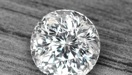 Leucosapphire: description, properties, who is it for?