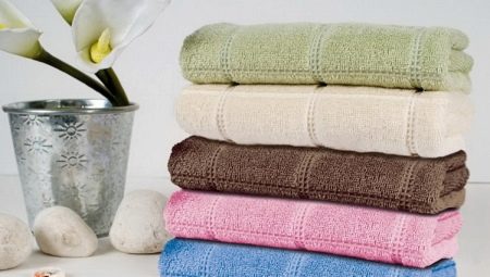 Can I give and accept a towel as a gift?
