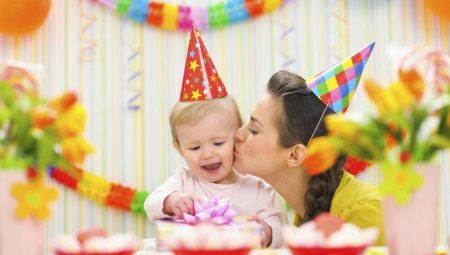 Gifts for a girl for a year: from parents, grandmother and godmother