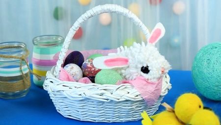 Choosing and making baskets for gifts