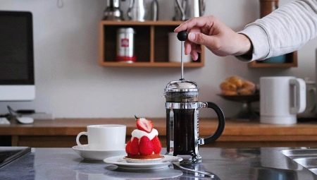 French coffee press: history, characteristics and tips for use