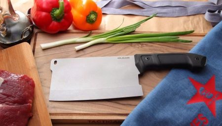 How to choose a hatchet knife?