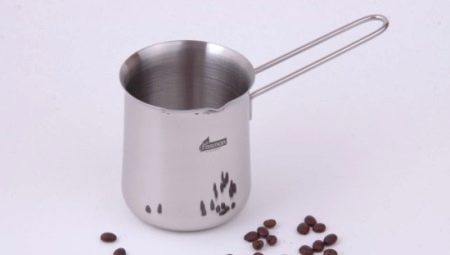 Kitchen ladle: varieties, tips for choosing