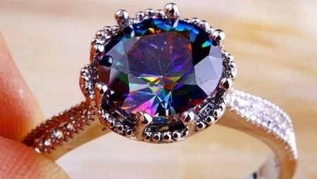 Mystic topaz: properties of a stone, who is it suitable for?