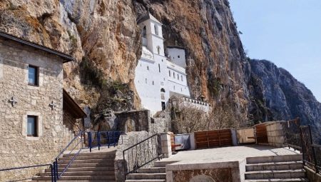 Ostrog monastery in Montenegro: description and directions