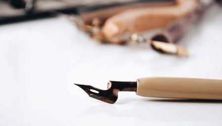 Calligraphy pens