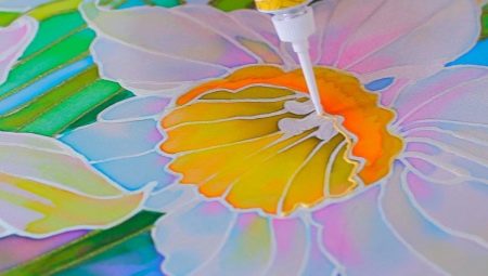 Choosing paints for batik