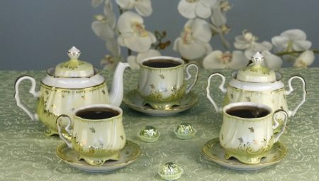 Faience and porcelain: what's the difference?