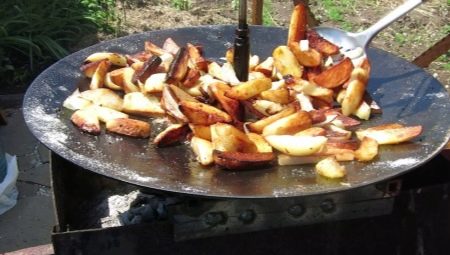 Making a frying pan from a harrow disc