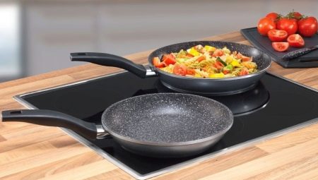 Features of stone coated cookware