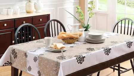 Tablecloths on the table for the kitchen: varieties and choices
