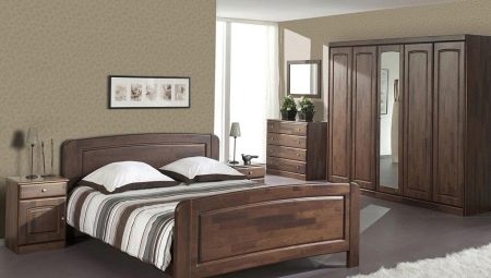 Solid wood bedrooms: types, brands, features of choice, interesting ideas