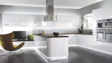 Modern white kitchens