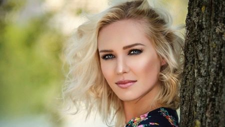 Blond: choice of shade, staining techniques and subsequent care
