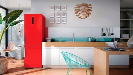 Colors of refrigerators in the interior of the kitchen: a choice and beautiful examples