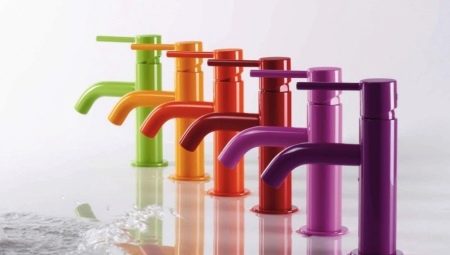 Kitchen faucet colors: varieties and tips for choosing