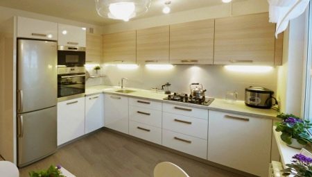Design and layout of a corner kitchen with a refrigerator