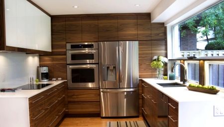 Wood-like kitchens: types and choices